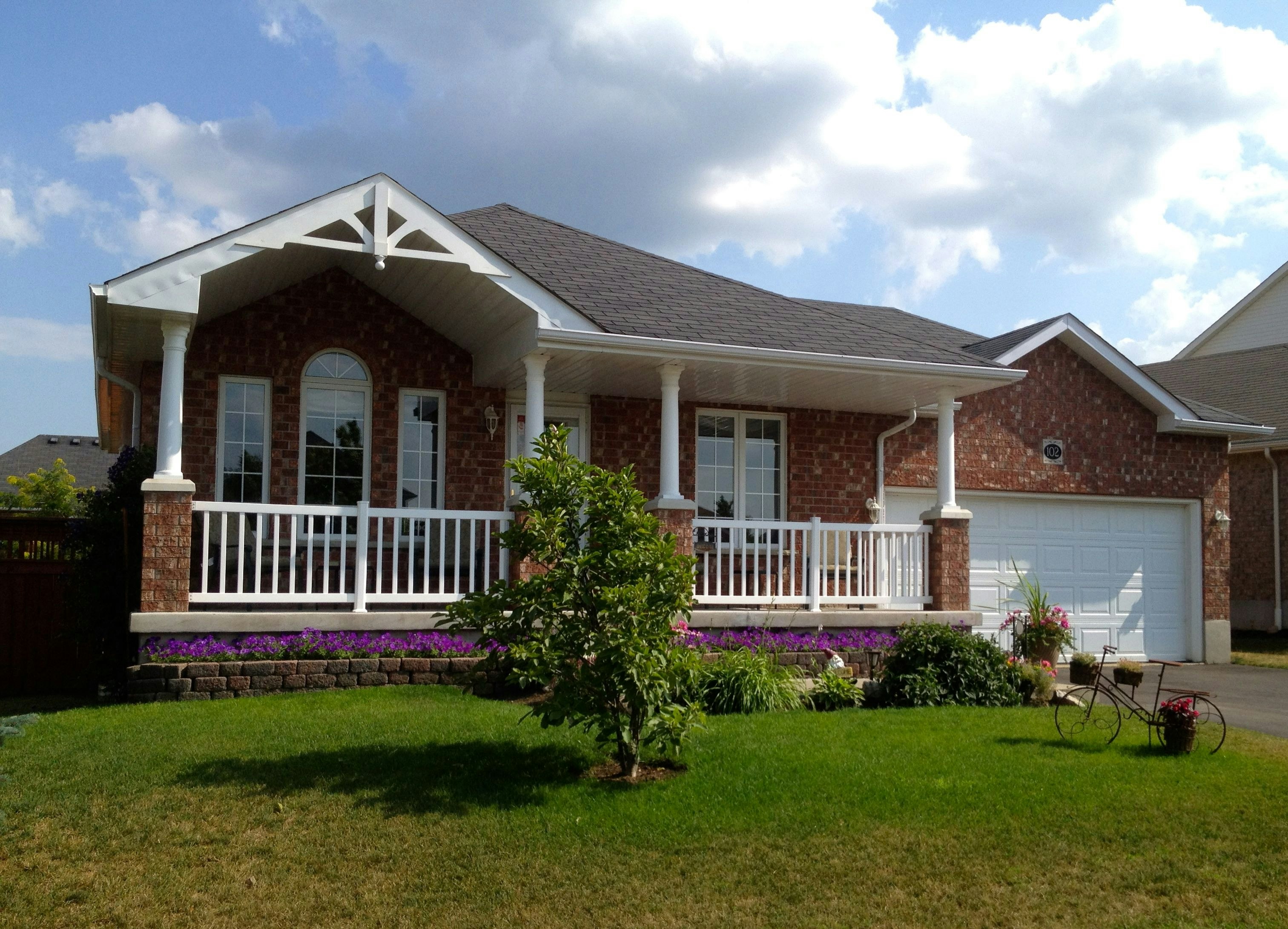 102 Beardmore Cres, Acton, ON L7J 2J4, Presented by Ruth Bowes, Sales